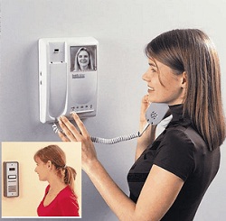 домофон и замок для калитки, в москве купить видеодомофон для квартиры